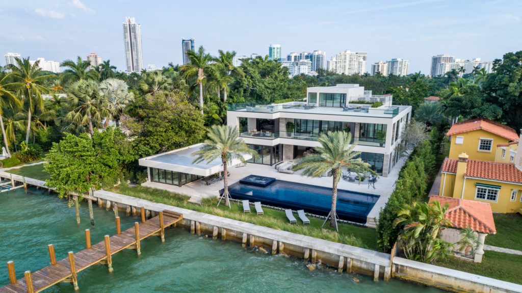 Miami Carriage House - Home Snapshots